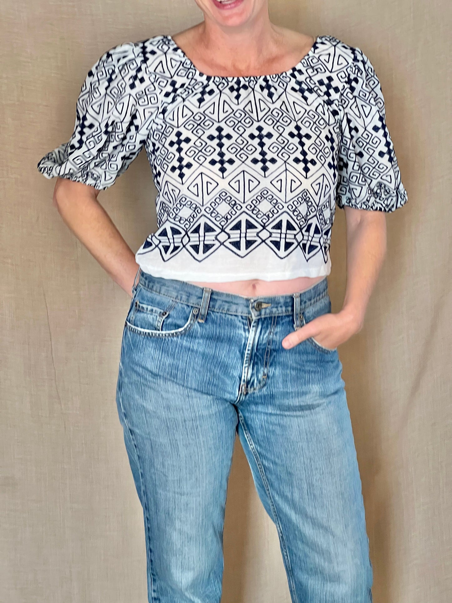 Blue/white embroidered Coco puffed sleeve top